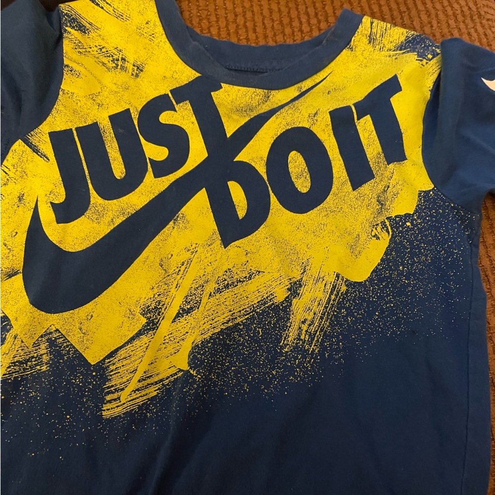 Nike shirt